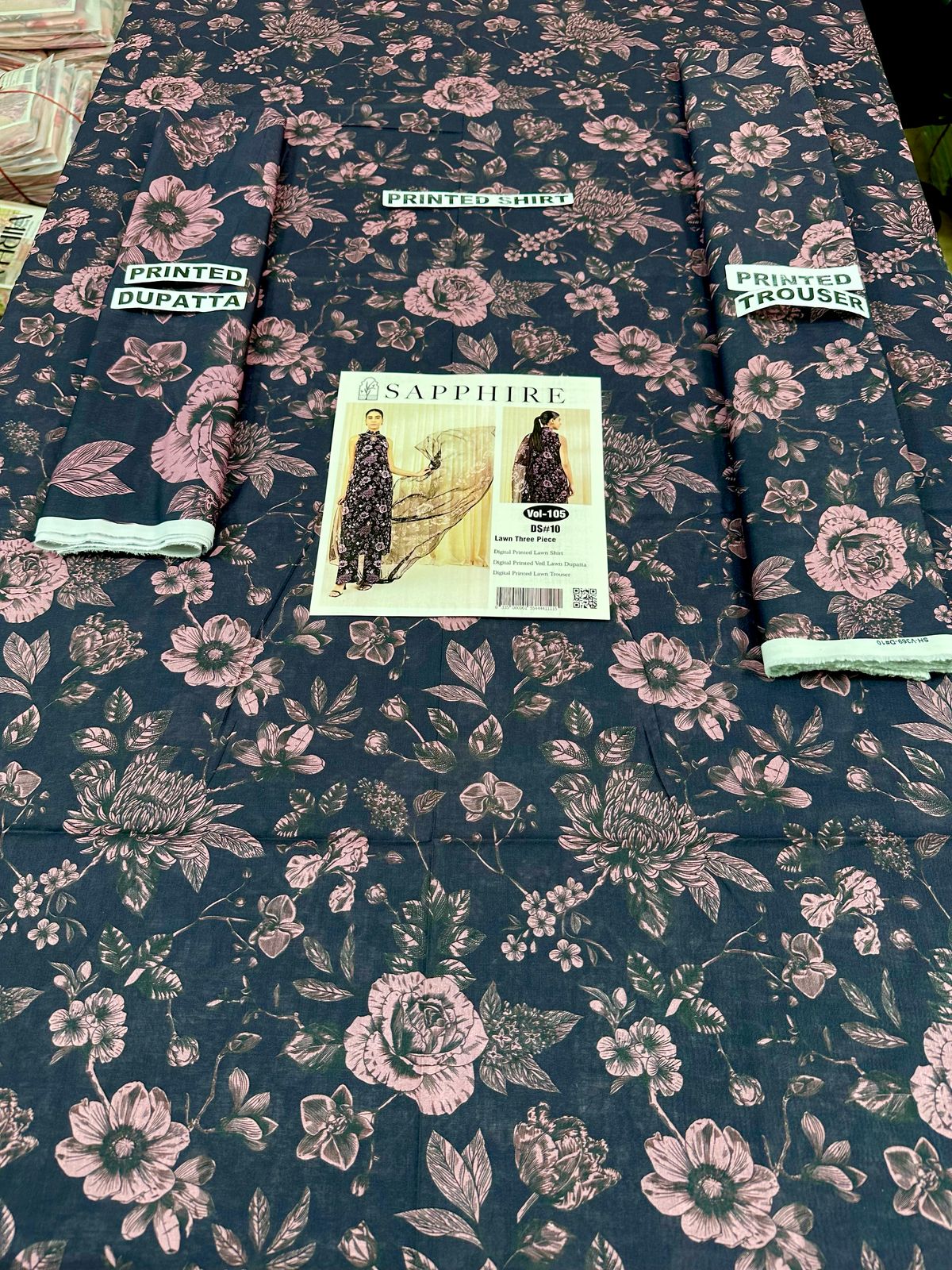 VOL 105 | DS 10 | DIGITAL PRINTED LAWN 3PC VOIL LAWN DUPATTA