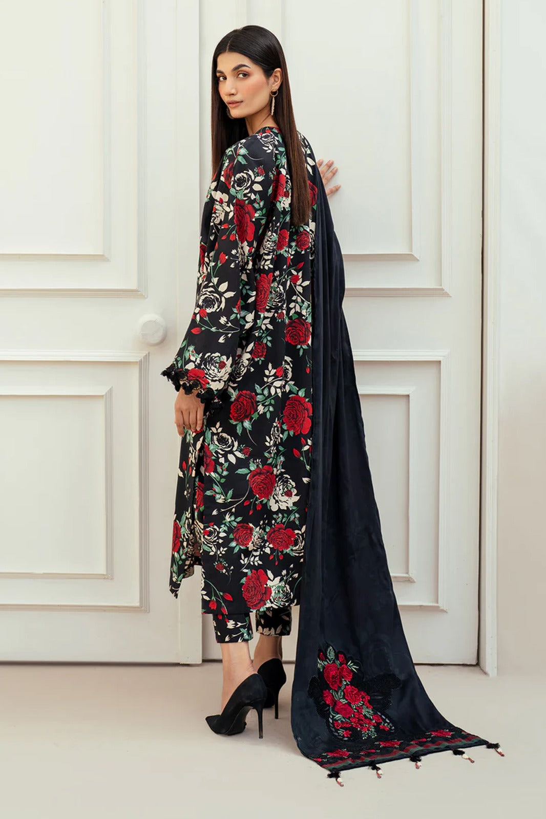 VOL 84 | DS 03 | DIGITAL PRINTED LAWN 3PC BAMBER DUPATTA