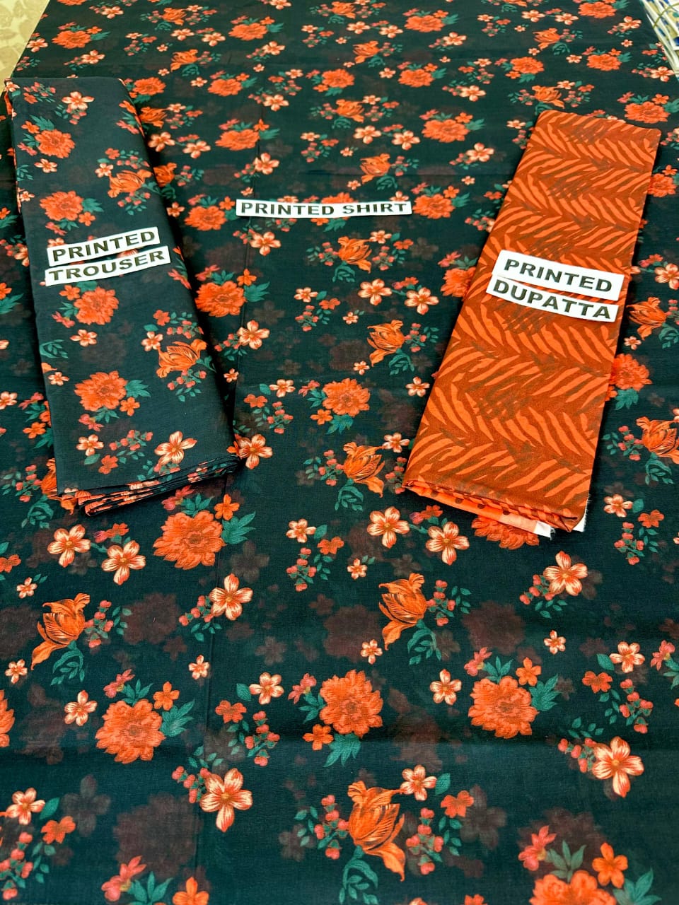 VOL 76 | DS 09 | DIGITAL PRINTED LAWN 3PC VOIL LAWN DUBATTA