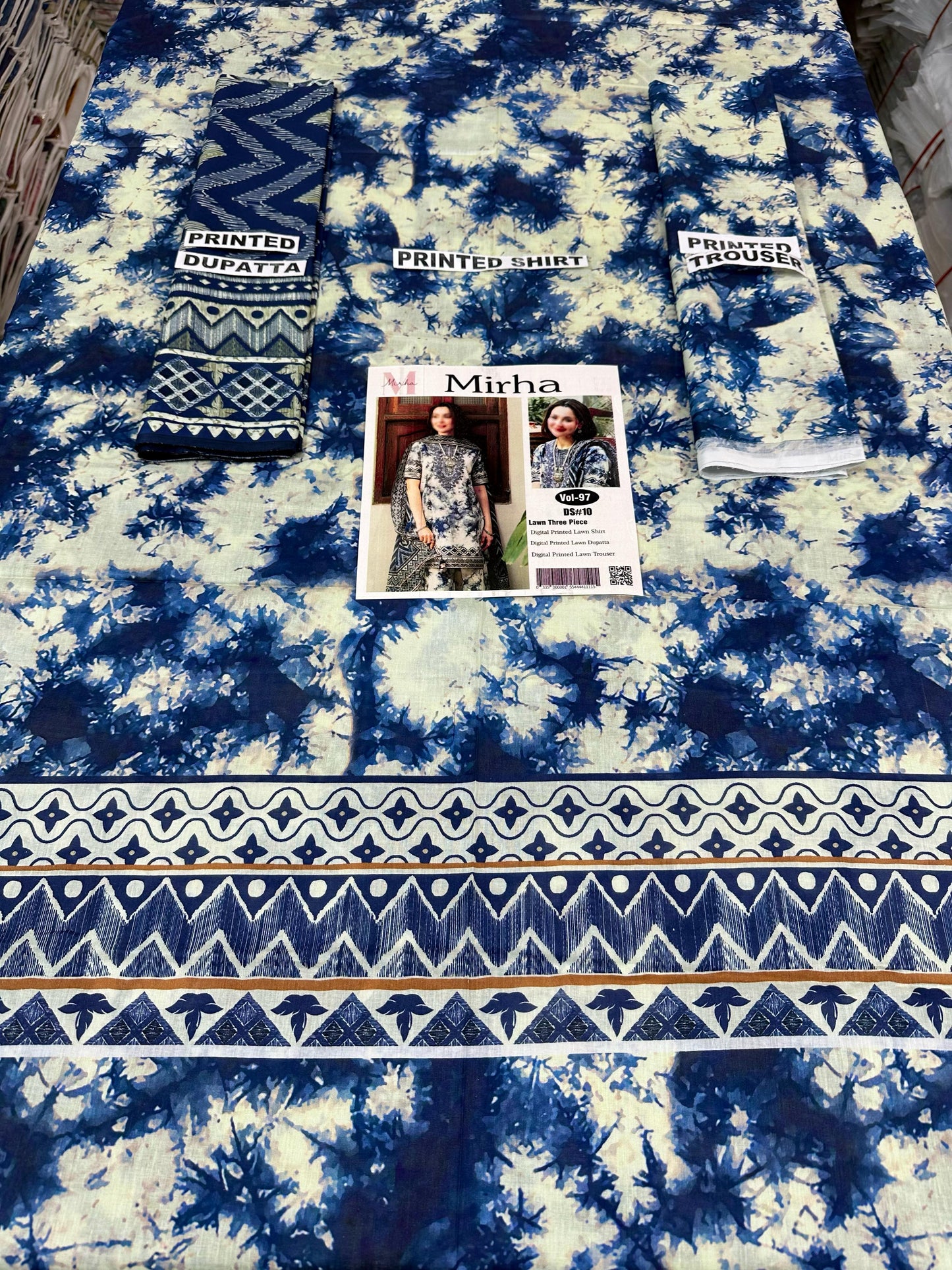 VOL 97 | DS 10 | DIGITAL PRINTED LAWN 3PC LAWN DUPATTA