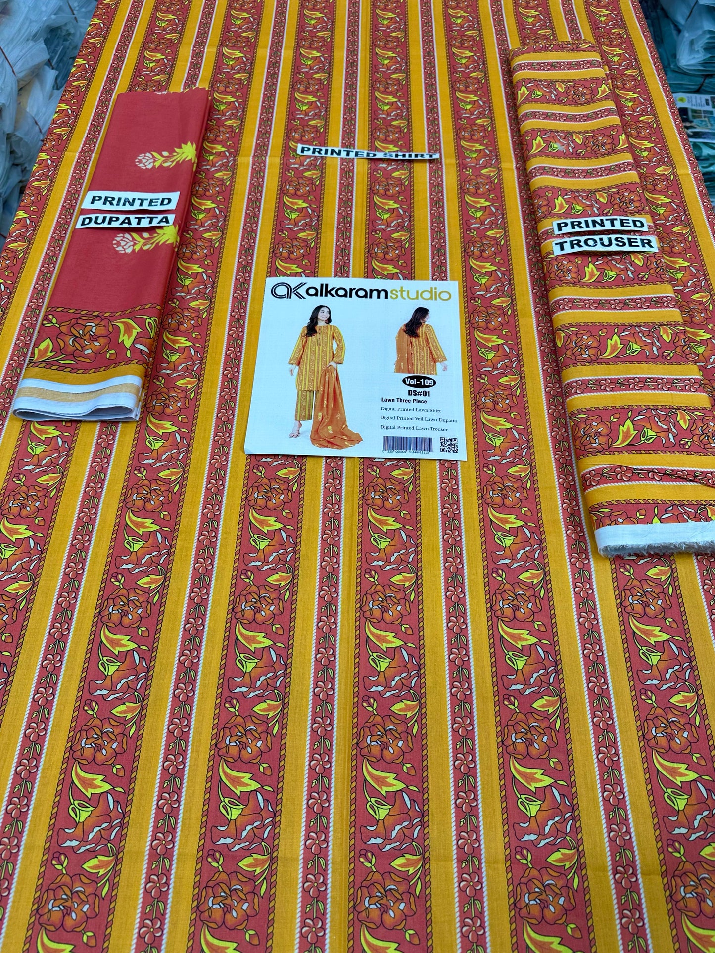 VOL 109 | DS 01 | DIGITAL PRINTED LAWN 3PC VOIL LAWN DUPATTA