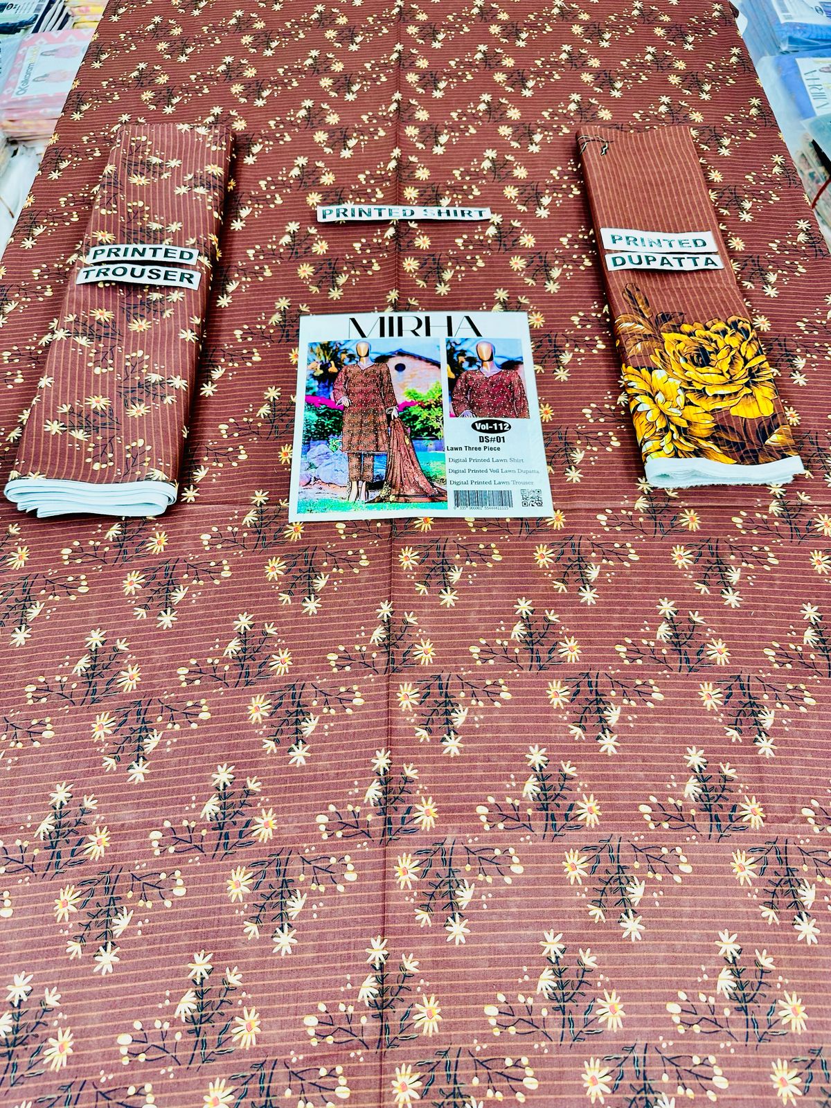 VOL 112 | DS 01 | DIGITAL PRINTED LAWN 3PC VOIL LAWN DUPATTA