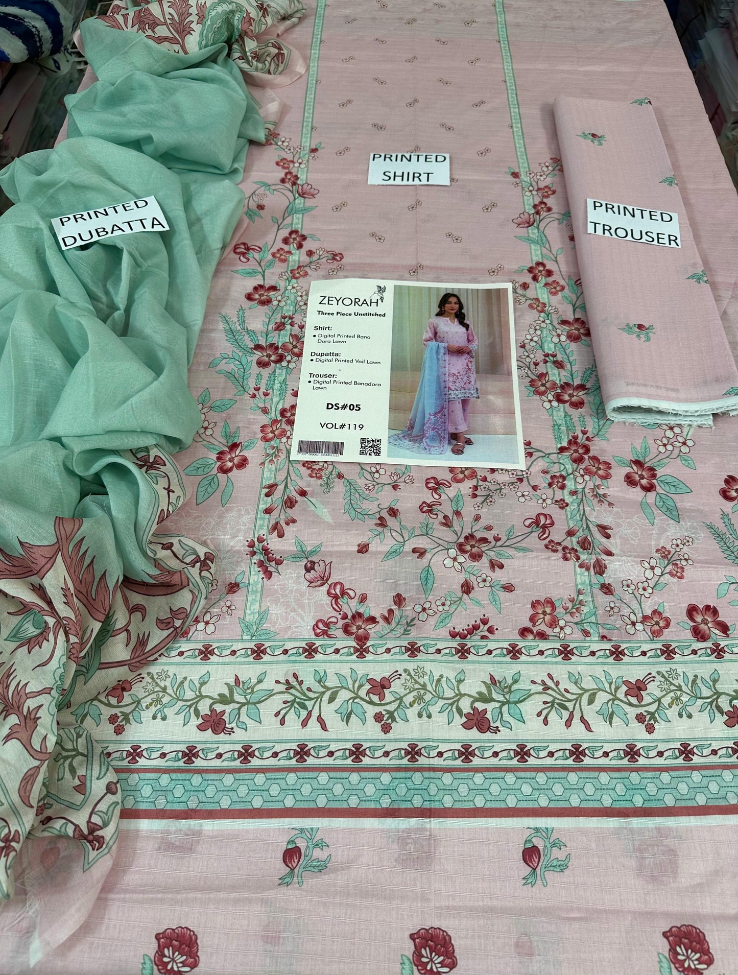 VOL 119 | DS 05 | DIGITAL PRINTED BANADORA LAWN 3PC VOIL LAWN DUPATTA