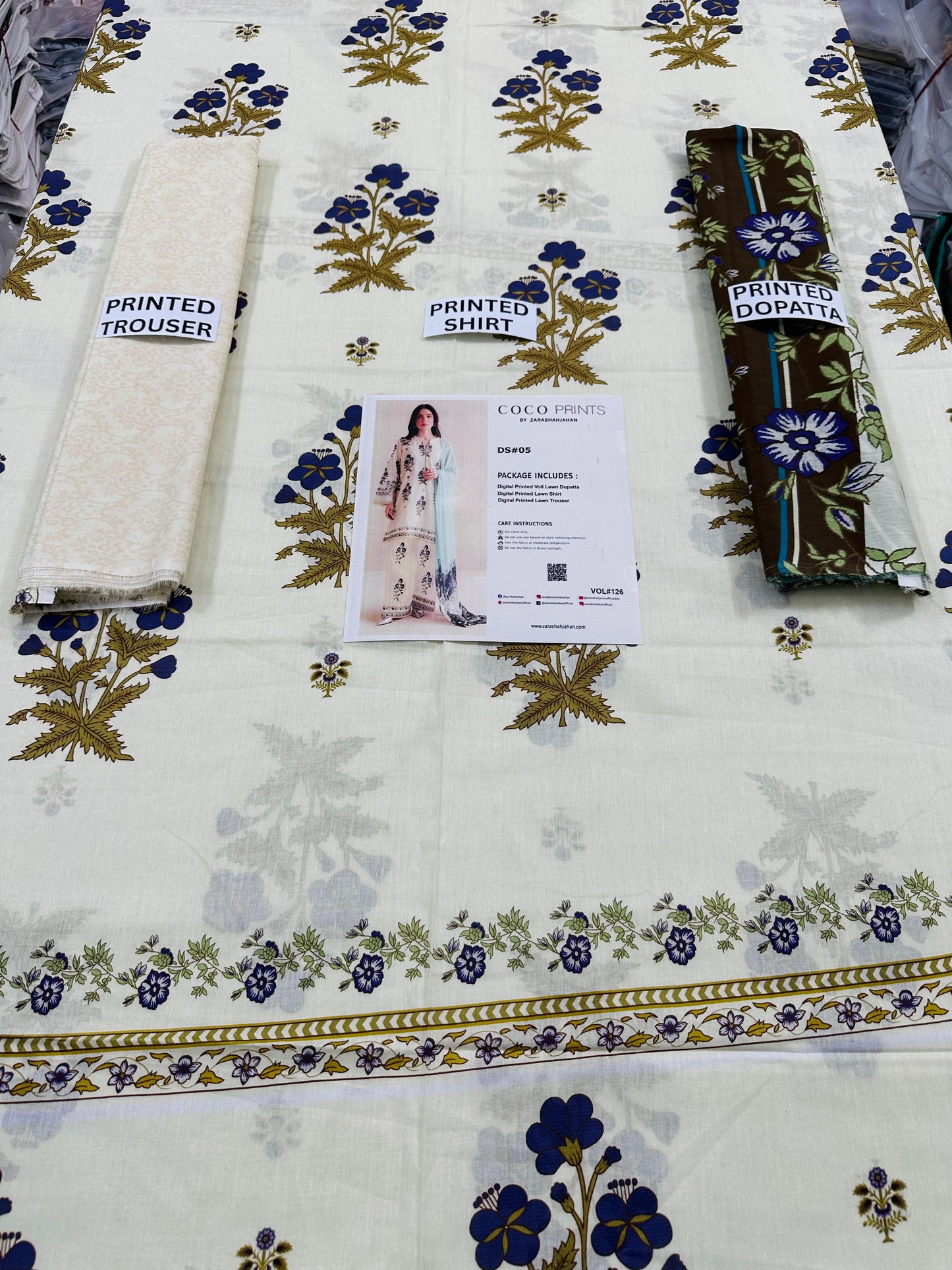 VOL 126 | DS 05 | DIGITAL PRINTED LAWN 3PC VOIL LAWN DUPATTA