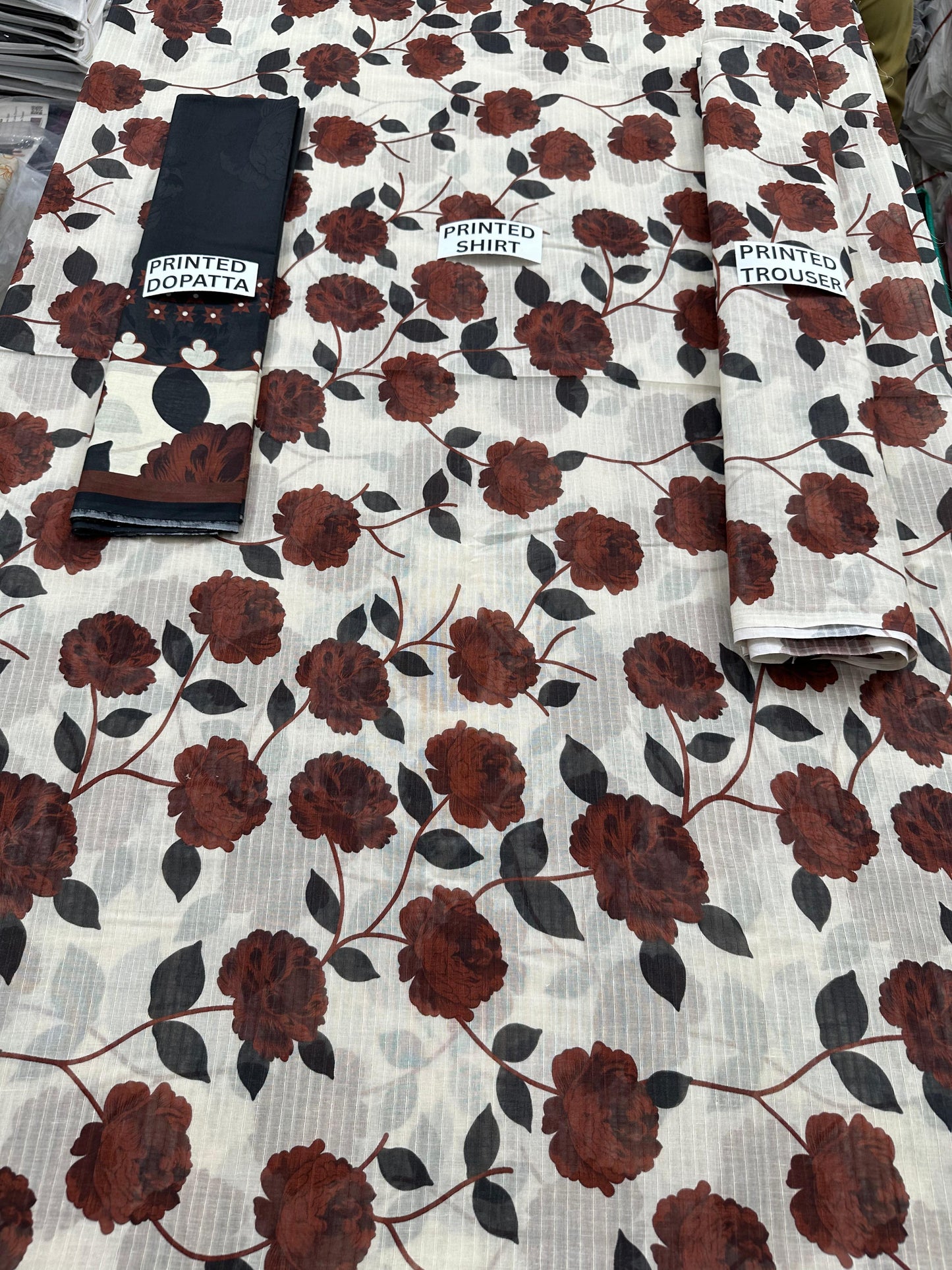 VOL 127 | DS 11 | DIGITAL PRINTED BANADORA LAWN 3PC VOIL LAWN DUPATTA