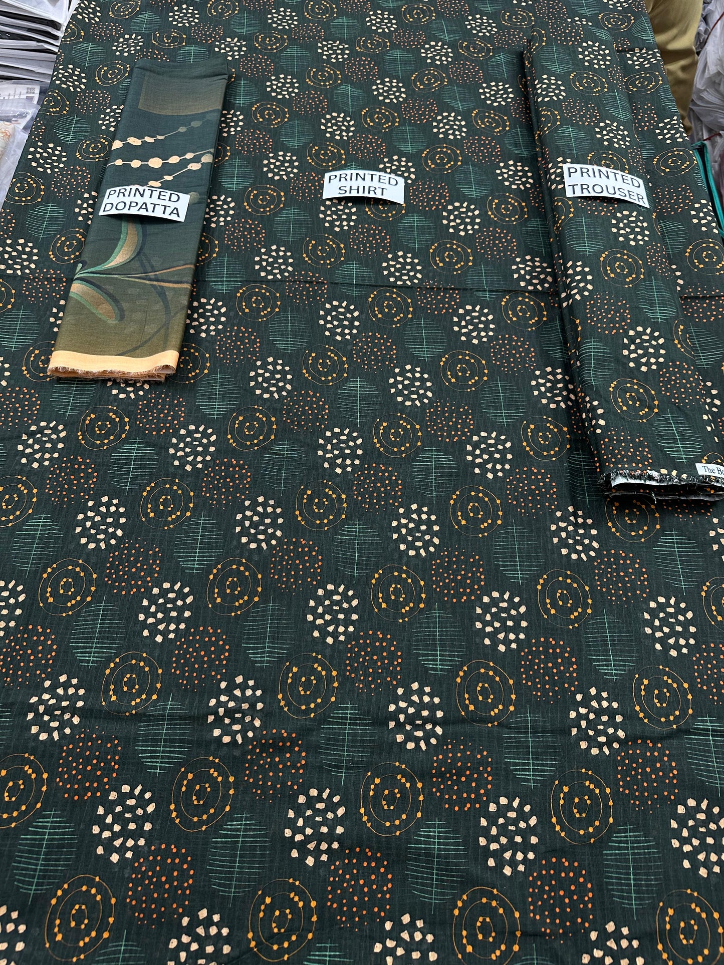 VOL 127 | DS 14 | DIGITAL PRINTED BANADORA LAWN 3PC VOIL LAWN DUPATTA